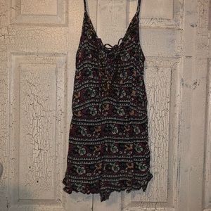 |DONATING SOON| American Eagle medium boho sequin romper. Size medium